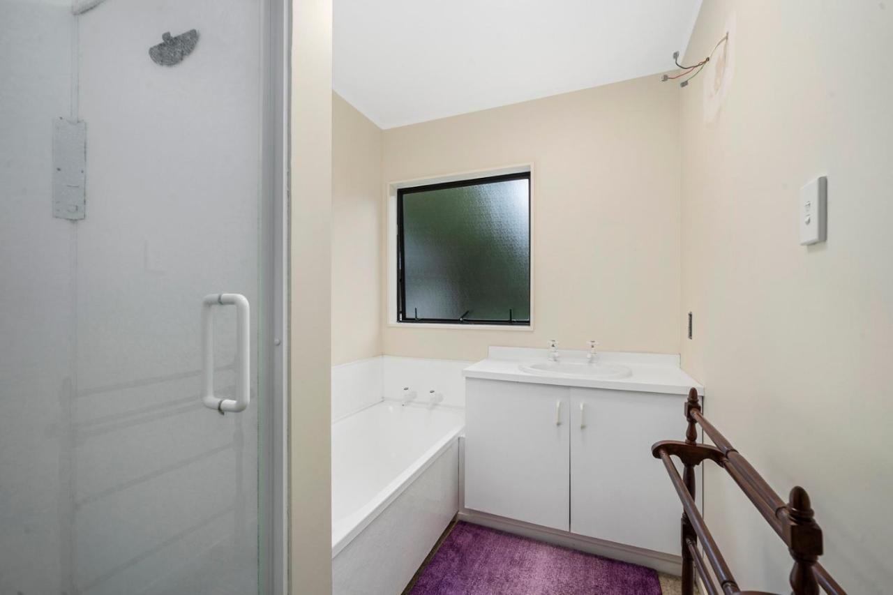 Wharerata - Otaki Beach Holiday Home Экстерьер фото
